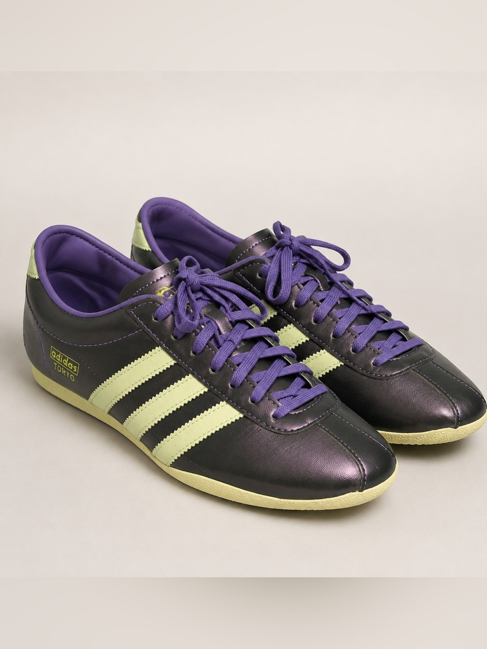 Adidas Tokyo women’s Size 10 Purple/Green changing with the light Sneakers *Rare